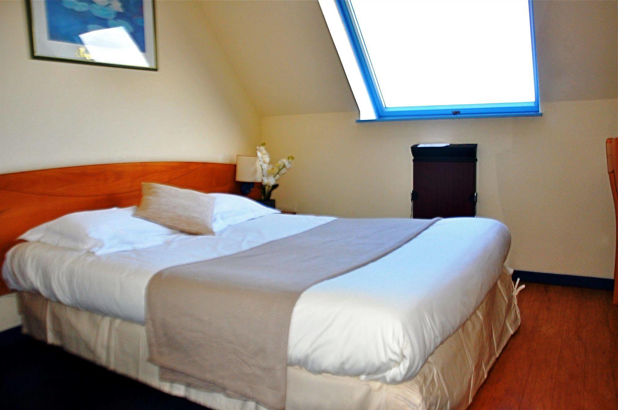 Hotel Ibis Styles Bale-mulhouse Aeroport 3*